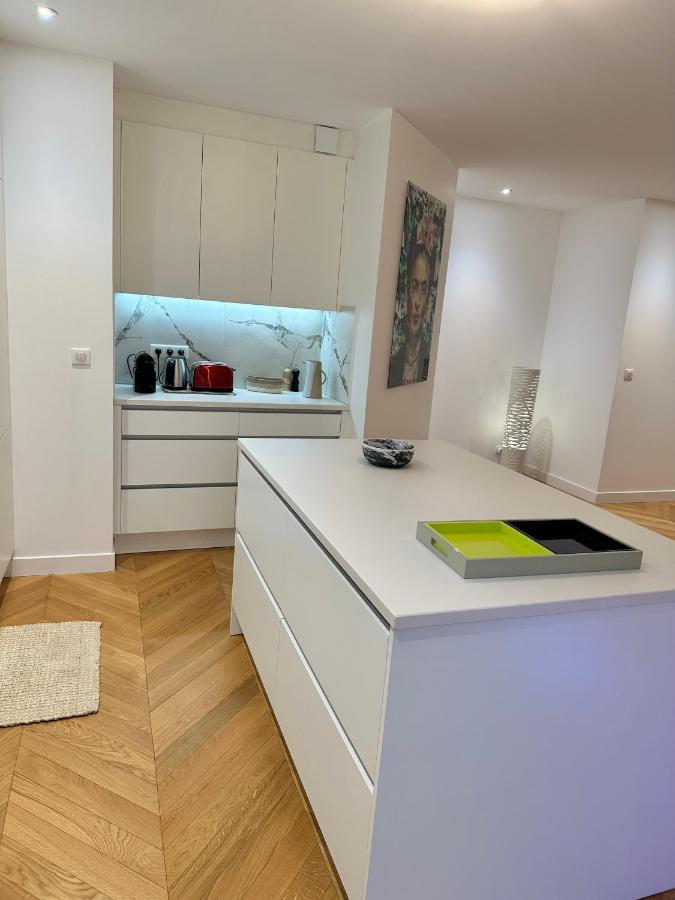 Bel Appartement Avec Parking Au Coeur De Reims Exterior foto