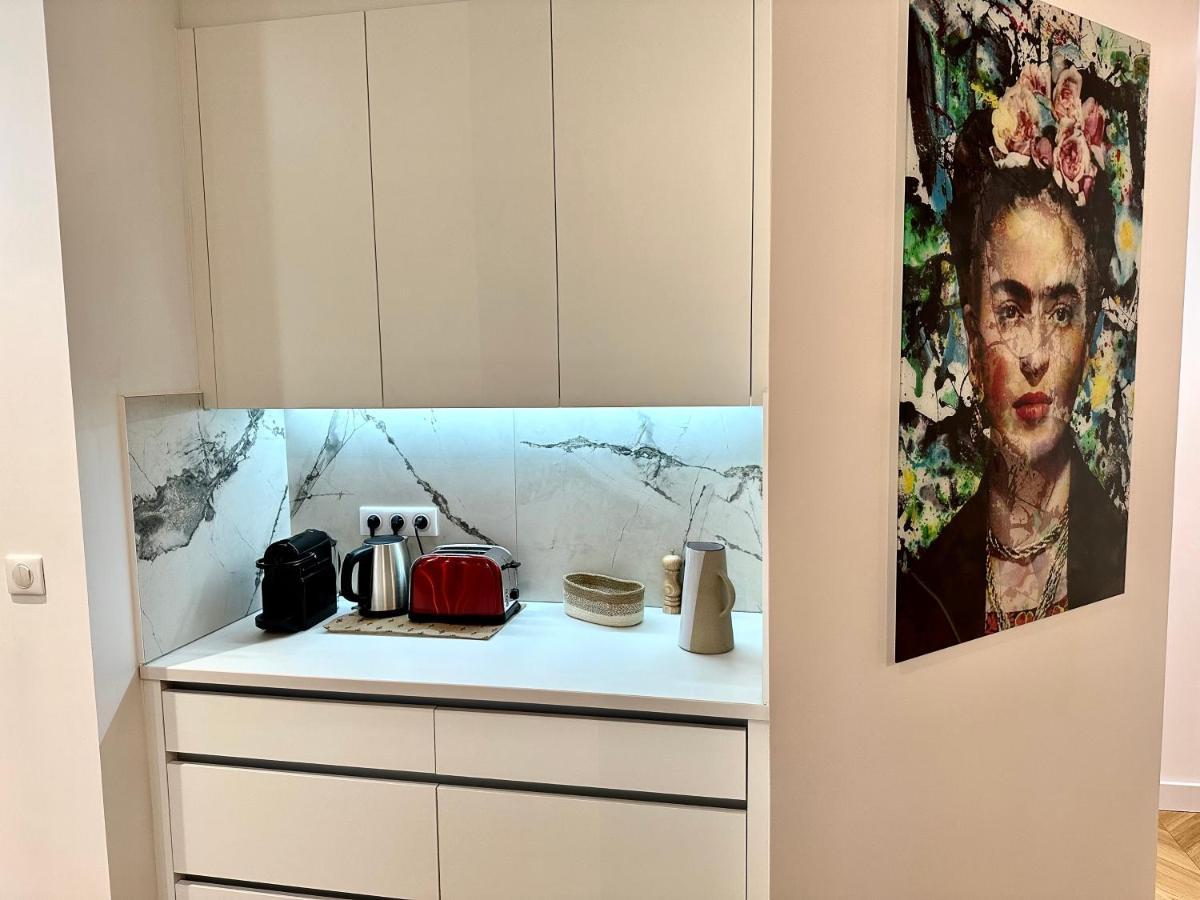 Bel Appartement Avec Parking Au Coeur De Reims Exterior foto
